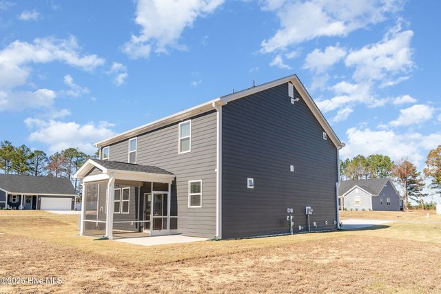 645 Thomas Gage Drive, Fuquay Varina, NC 27526