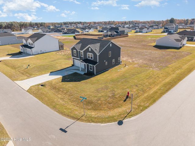 645 Thomas Gage Drive, Fuquay Varina, NC 27526