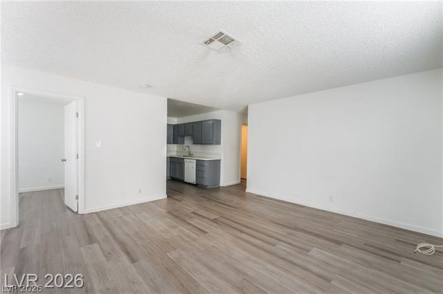 6982 Hopkins Drive, Las Vegas, NV 89156