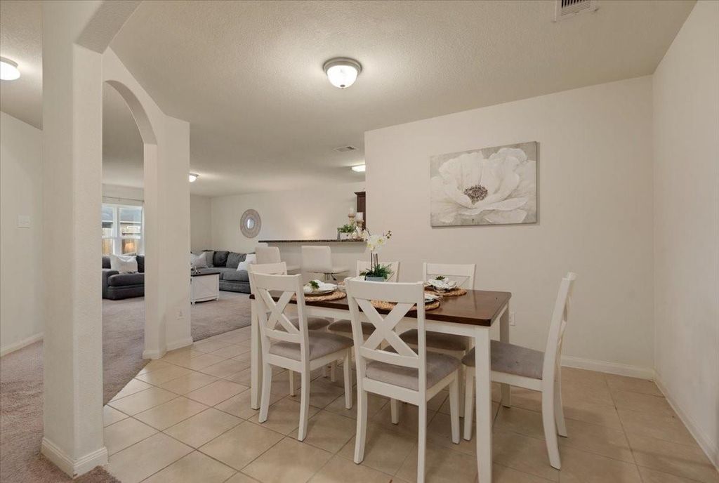 12035 Fairquarter Lane, Pinehurst, TX 77362