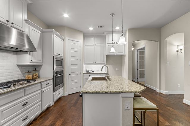 2205 Tremont Boulevard, Mckinney, TX 75071