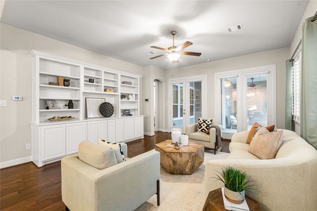 2205 Tremont Boulevard, Mckinney, TX 75071