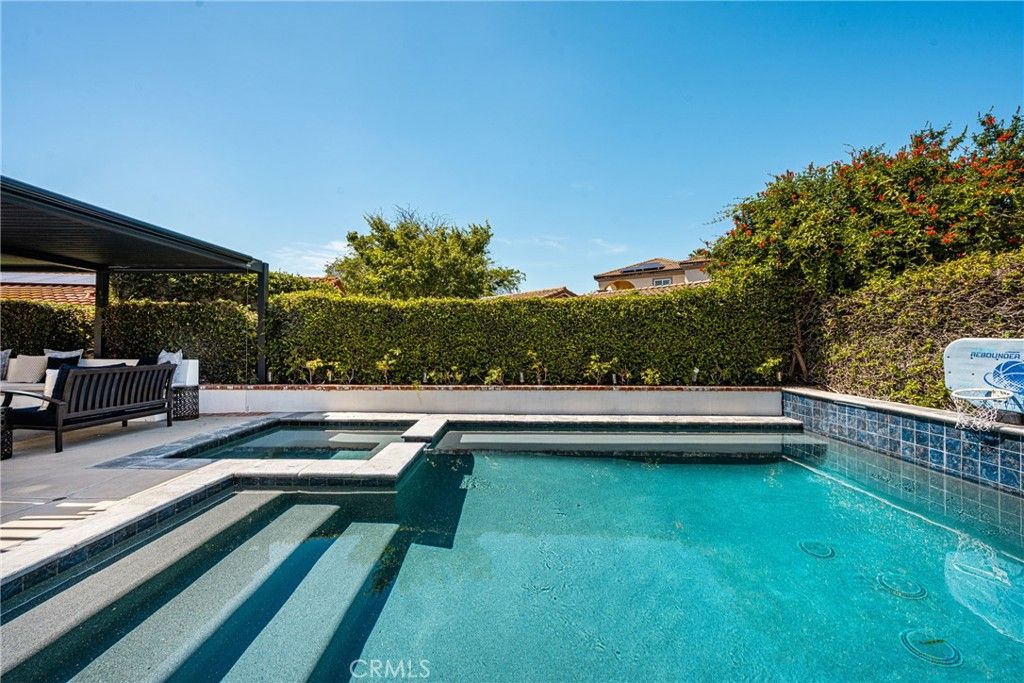 Image 37 of property listing at 14631 Comet, Irvine, CA 92604