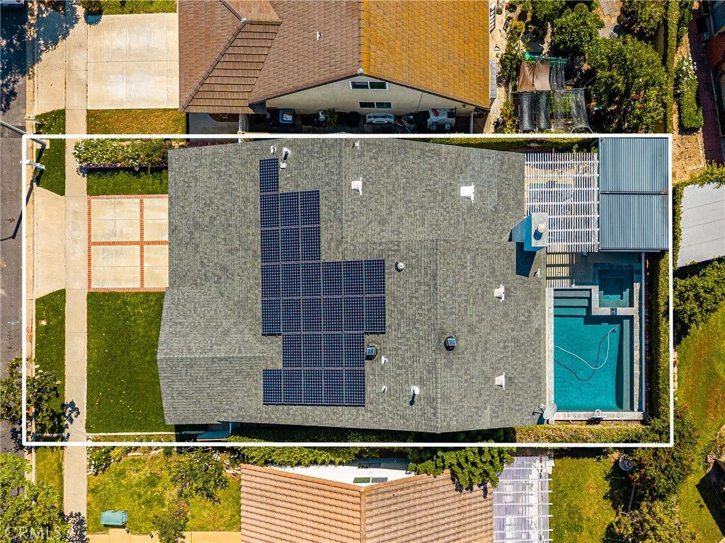 Image 4 of property listing at 14631 Comet, Irvine, CA 92604