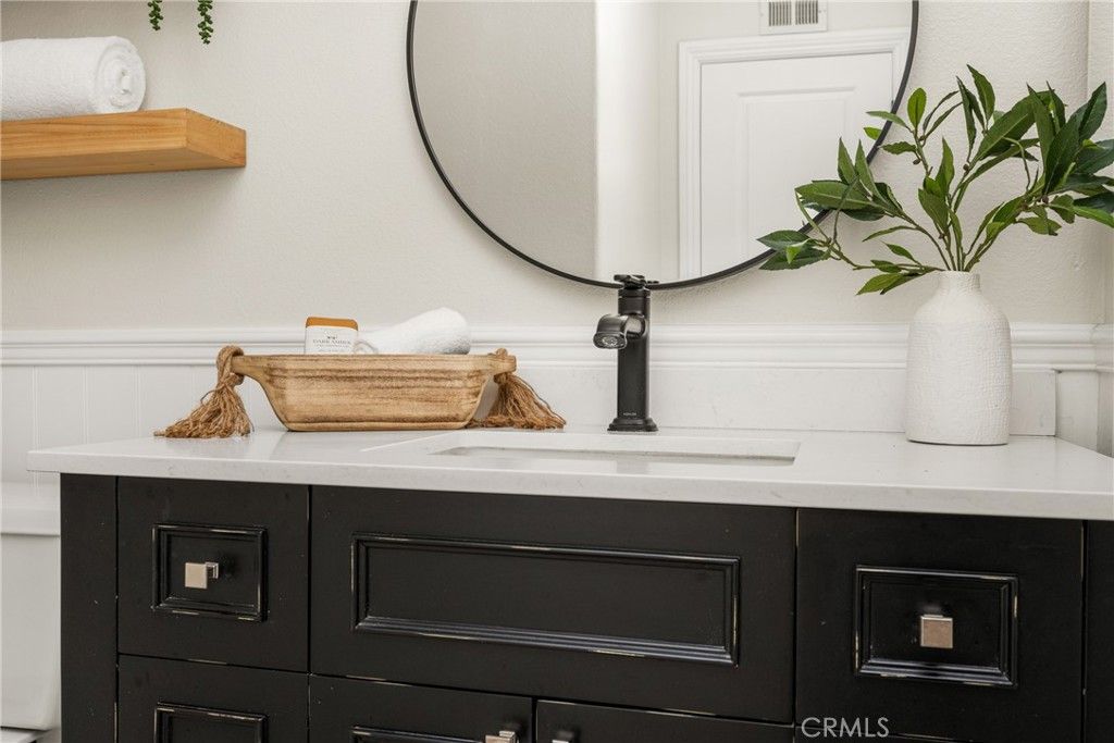 Image 41 of property listing at 14631 Comet, Irvine, CA 92604