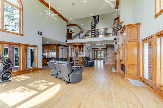 7090 Moss Lake Lane, Sulphur, LA 70665