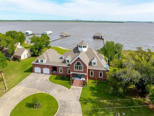 7090 Moss Lake Lane, Sulphur, LA 70665