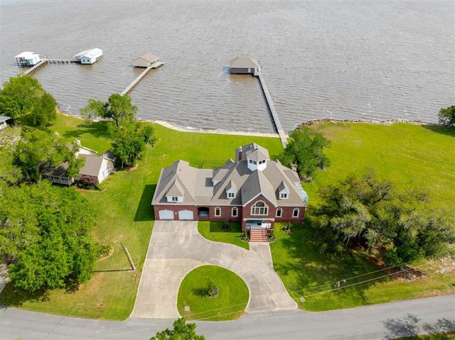 7090 Moss Lake Lane, Sulphur, LA 70665