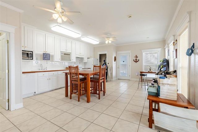 7090 Moss Lake Lane, Sulphur, LA 70665