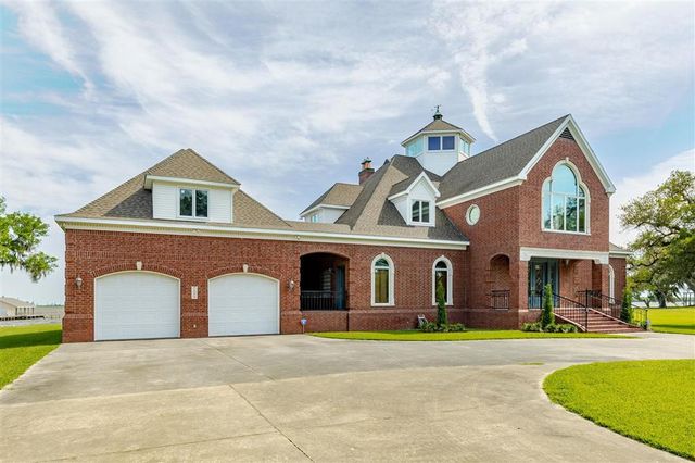 7090 Moss Lake Lane, Sulphur, LA 70665