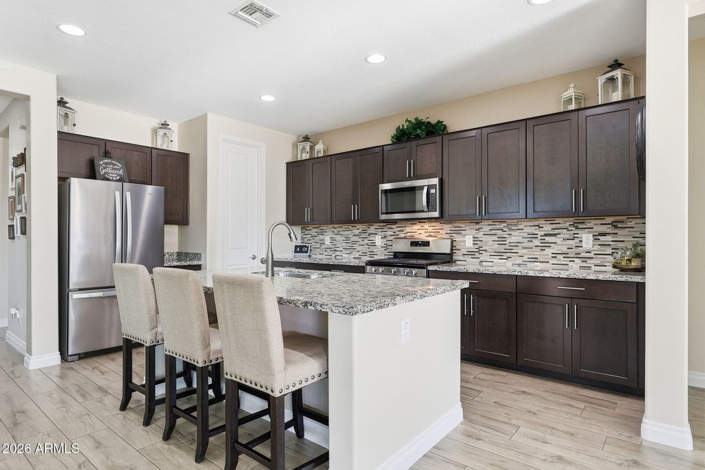 18335 W WOLF Street, Goodyear, AZ 85395 — photo 3