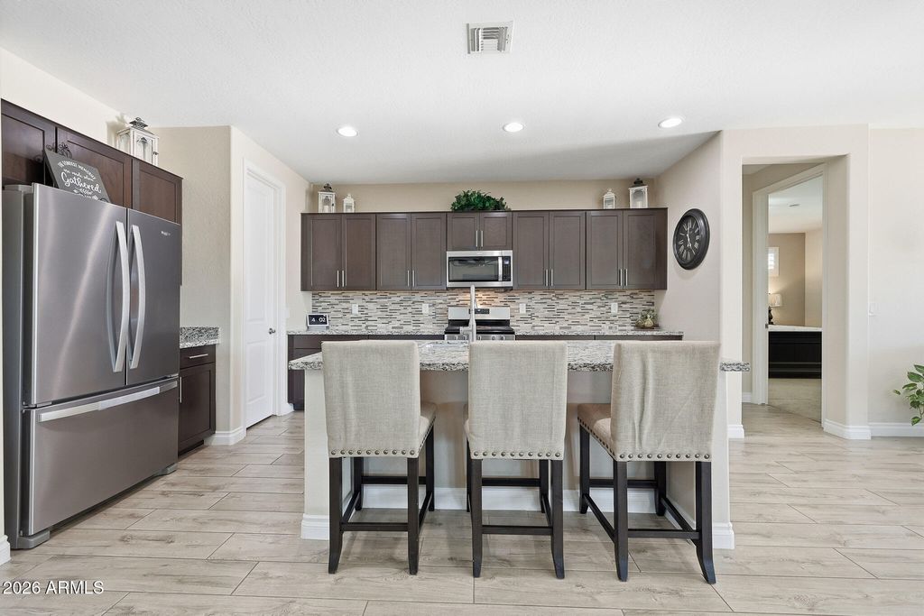 18335 W WOLF Street, Goodyear, AZ 85395 — photo 4