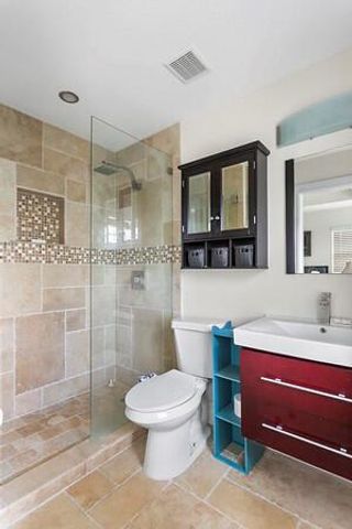 2725 NE 8th Avenue 118, Wilton Manors, FL 33334