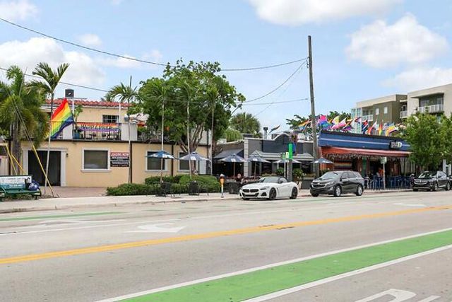 2725 NE 8th Avenue 118, Wilton Manors, FL 33334