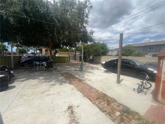 847 S Philadelphia, Anaheim, CA 92805
