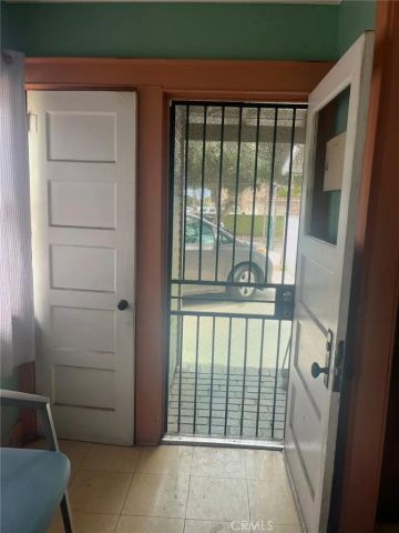 847 S Philadelphia, Anaheim, CA 92805