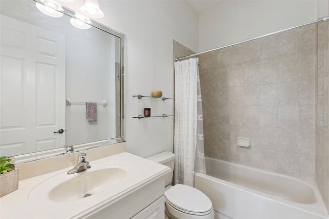 134 LOWER LAKE COURT, Debary, FL 32713