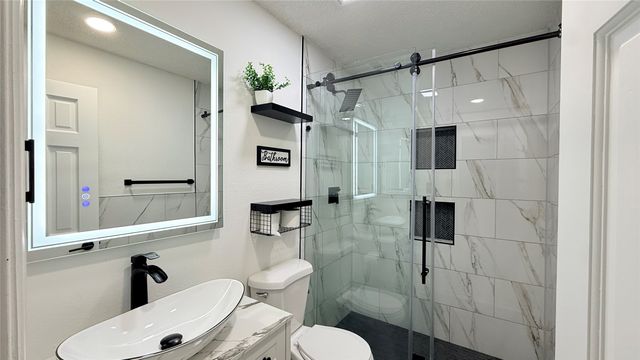 6841 Ashbury Drive, Fort Worth, TX 76133