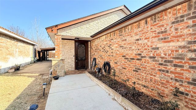 6841 Ashbury Drive, Fort Worth, TX 76133