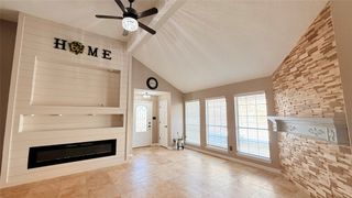 6841 Ashbury Drive, Fort Worth, TX 76133
