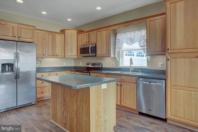47 COLONIAL CT, Shippensburg, PA 17257