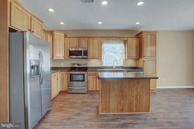 47 COLONIAL CT, Shippensburg, PA 17257