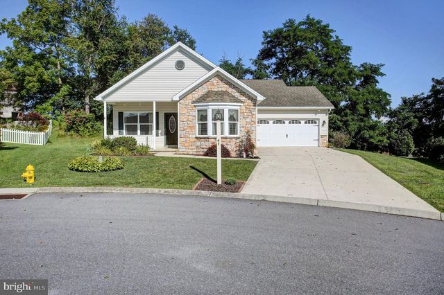 47 COLONIAL CT, Shippensburg, PA 17257