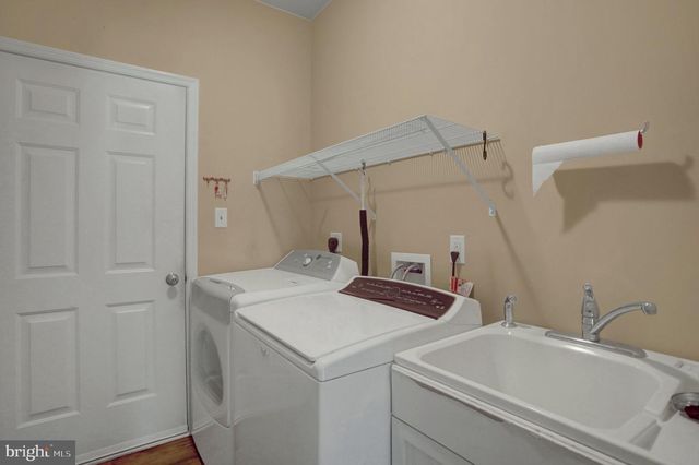 47 COLONIAL CT, Shippensburg, PA 17257