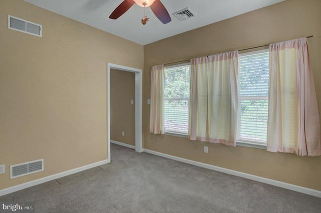 47 COLONIAL CT, Shippensburg, PA 17257