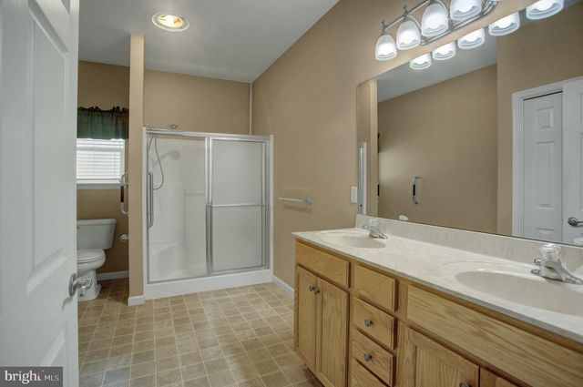 47 COLONIAL CT, Shippensburg, PA 17257
