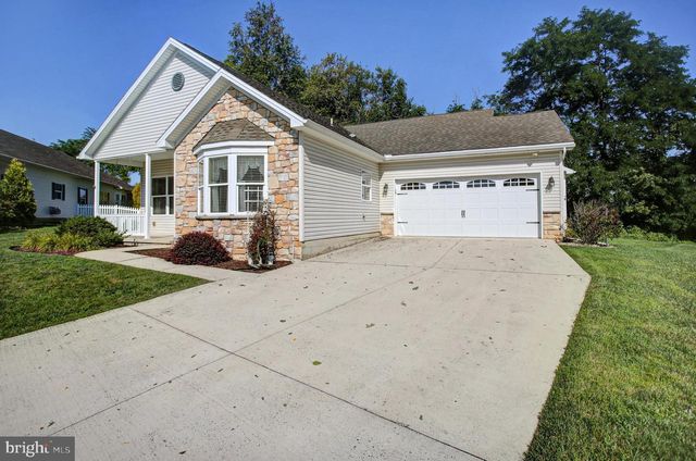 47 COLONIAL CT, Shippensburg, PA 17257