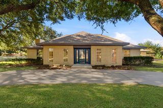 4103 Meadowbend Drive, Richmond, TX 77469