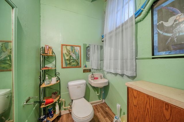 1302 Cooper Street, Jackson City, MI 49202