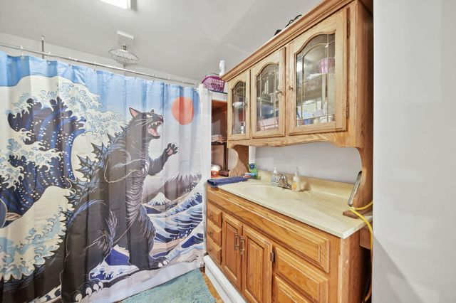 1302 Cooper Street, Jackson City, MI 49202