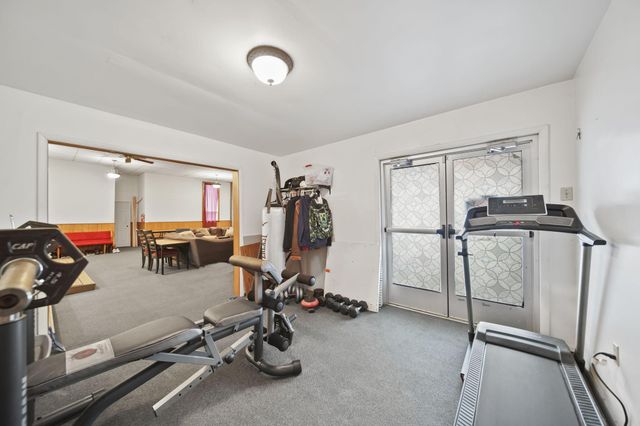 1302 Cooper Street, Jackson City, MI 49202