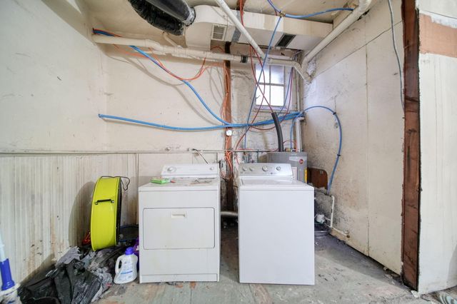 1302 Cooper Street, Jackson City, MI 49202