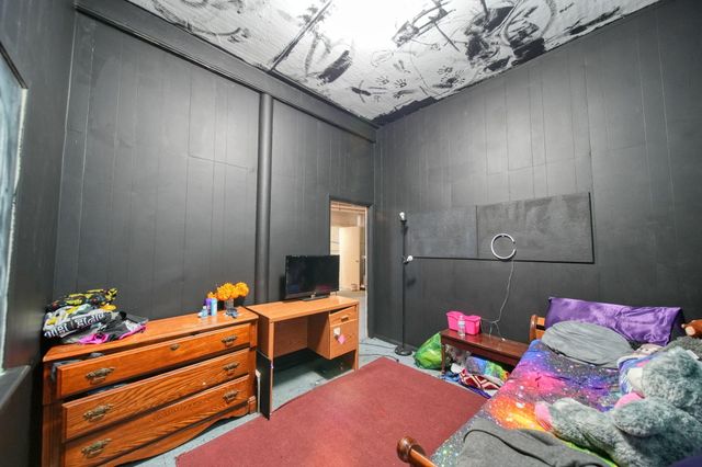 1302 Cooper Street, Jackson City, MI 49202