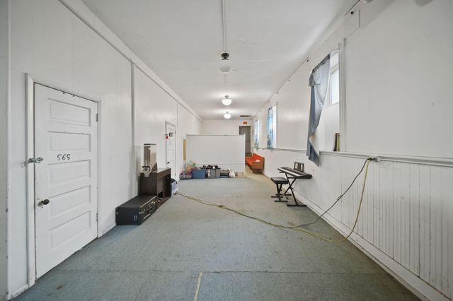 1302 Cooper Street, Jackson City, MI 49202