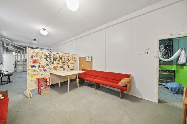 1302 Cooper Street, Jackson City, MI 49202