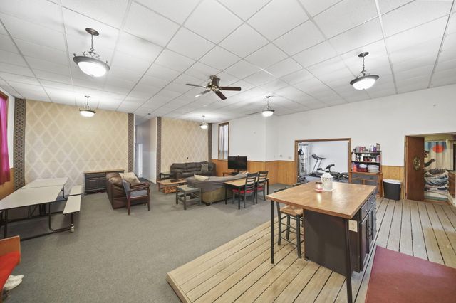 1302 Cooper Street, Jackson City, MI 49202