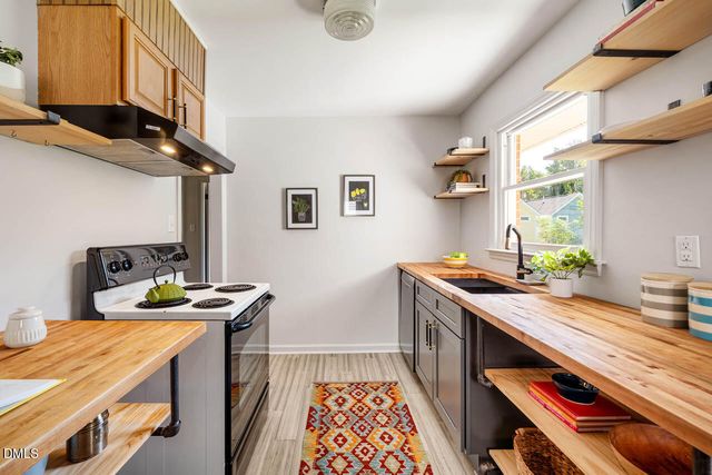 102 Hill Street, Carrboro, NC 27510