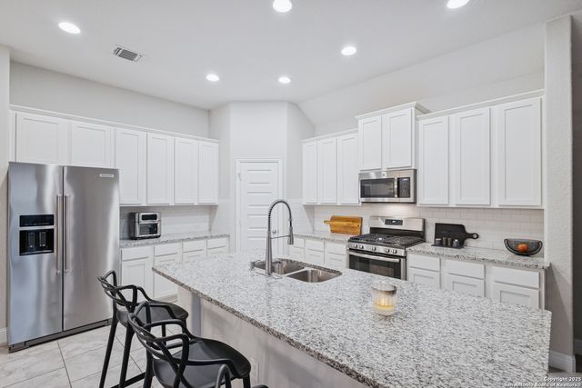 3922 Brazos Bend, San Antonio, TX 78245