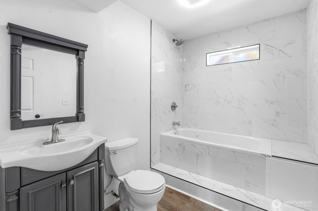 7712 191st Avenue E, Bonney Lake, WA 98391