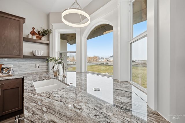 9264 Basin Kid Ct, Middleton, ID 83644