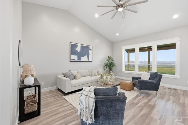 9264 Basin Kid Ct, Middleton, ID 83644