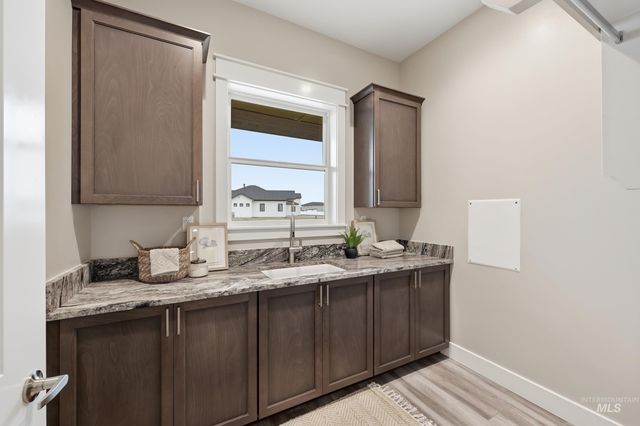 9264 Basin Kid Ct, Middleton, ID 83644