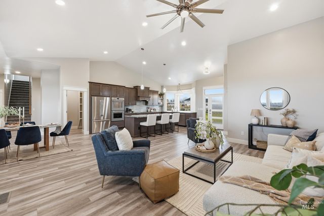 9264 Basin Kid Ct, Middleton, ID 83644