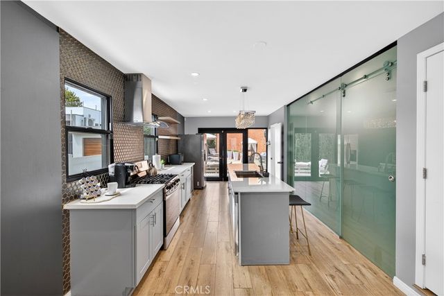 2615 Clyde, Los Angeles, CA 90016