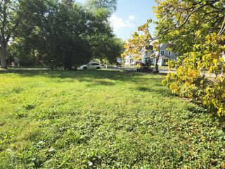 8 Wayne Street, Valparaiso, IN 46385