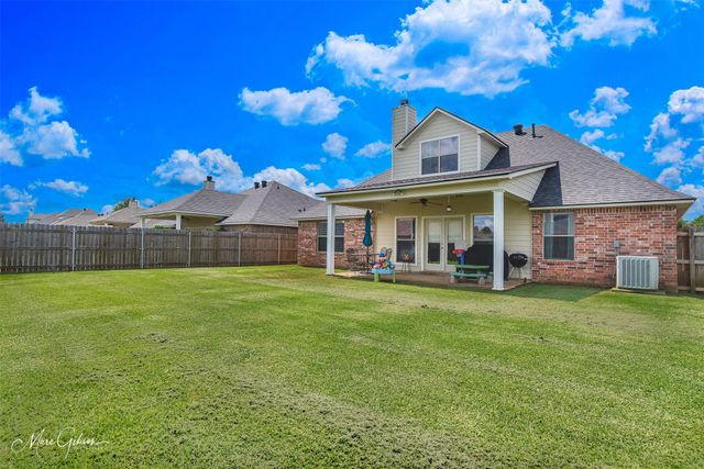 2213 Shumark Trail, Bossier City, LA 71111